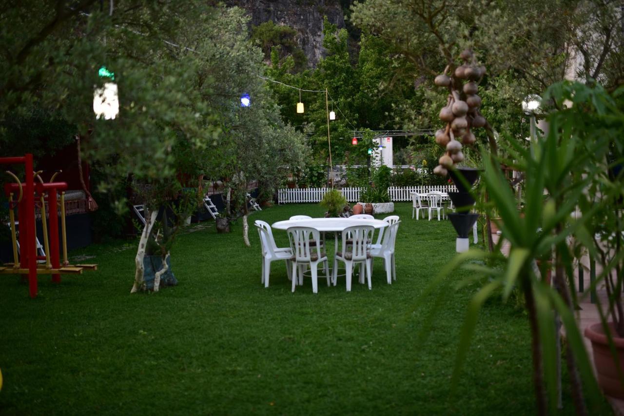 Guentur Hotel & Restaurant Гёчек Экстерьер фото
