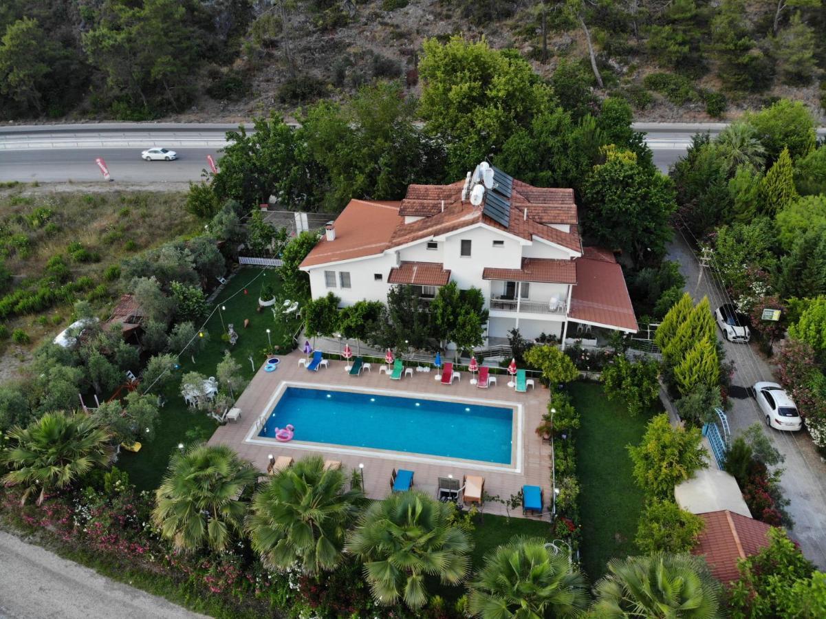 Guentur Hotel & Restaurant Гёчек Экстерьер фото
